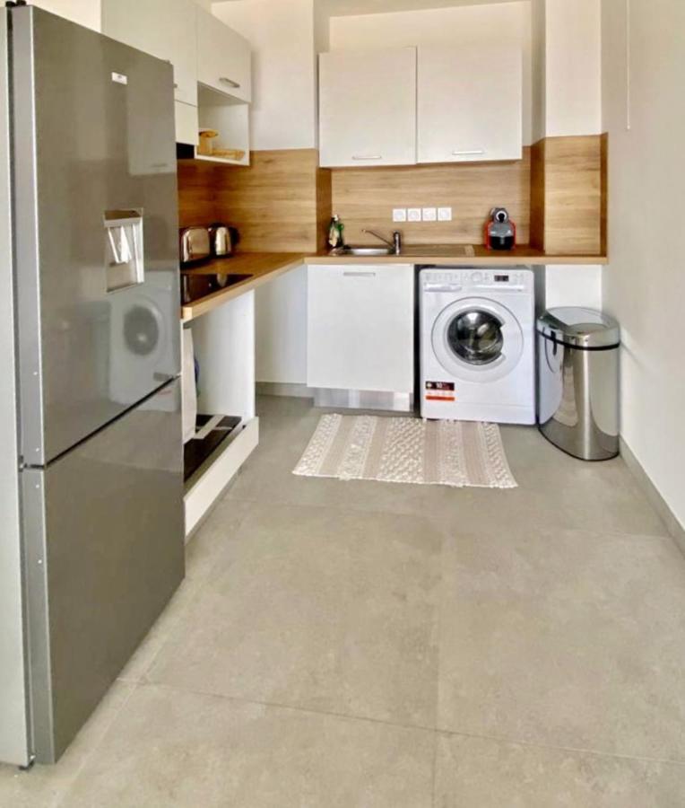 Appartamento Luxurious Flat At 5 Min By Walk To Monaco, Free Parking And Sea View Beausoleil Esterno foto